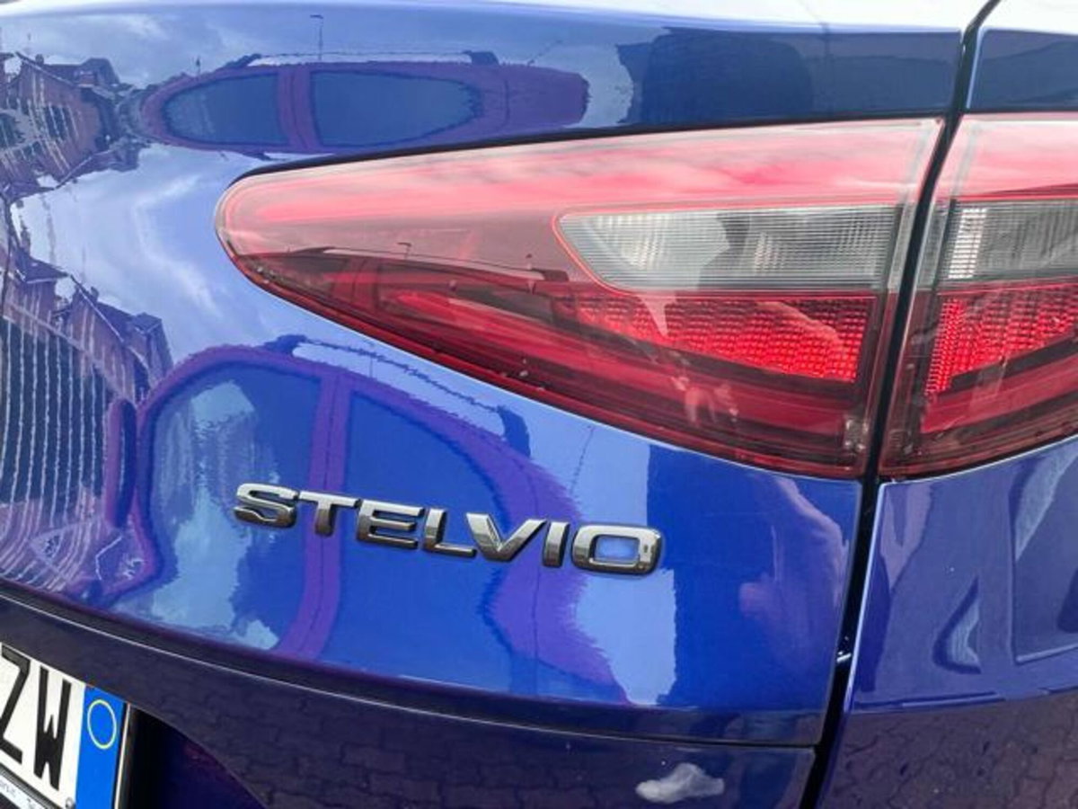 Alfa Romeo Stelvio Stelvio 2.2 Turbodiesel 210 CV AT8 Q4 Veloce (16)