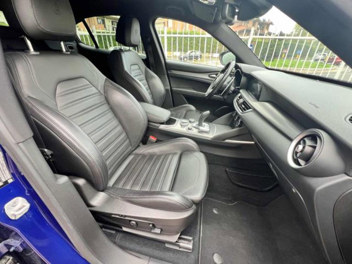 Alfa Romeo Stelvio Stelvio 2.2 Turbodiesel 210 CV AT8 Q4 Veloce (17)