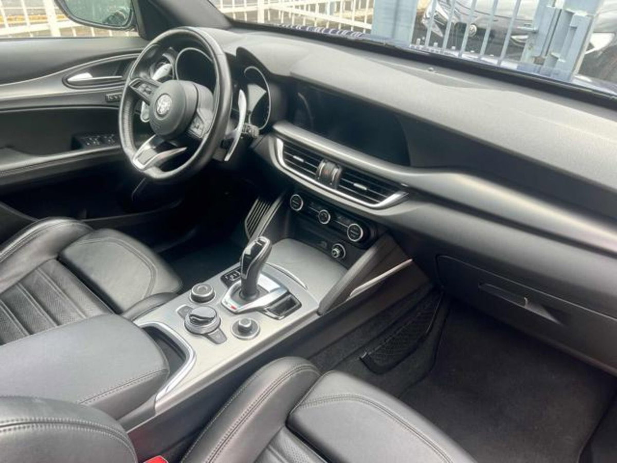 Alfa Romeo Stelvio Stelvio 2.2 Turbodiesel 210 CV AT8 Q4 Veloce (9)