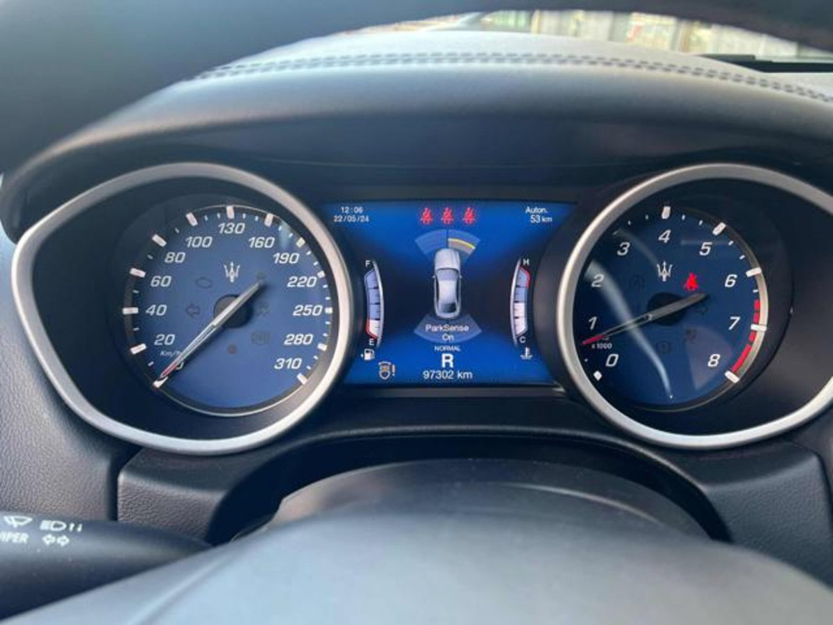 Maserati Ghibli Ghibli V6 Gransport (16)