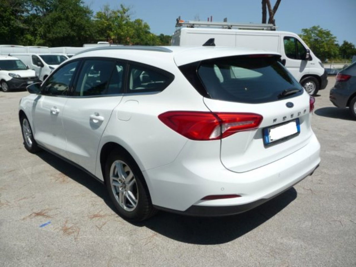 Ford Focus Station Wagon 1.5 EcoBlue 120 CV automatico SW Business Co-Pilot (2)