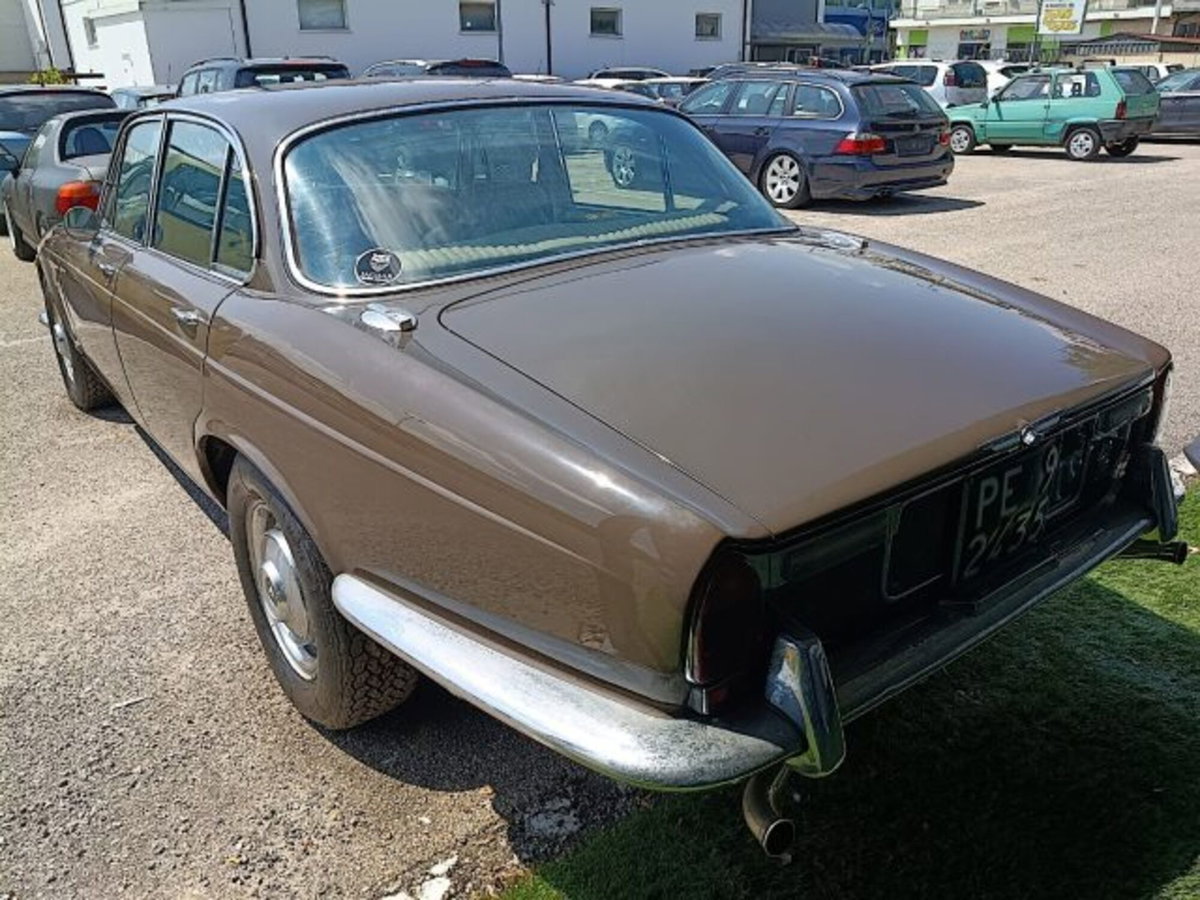 Jaguar XJ6 4.2 (7)