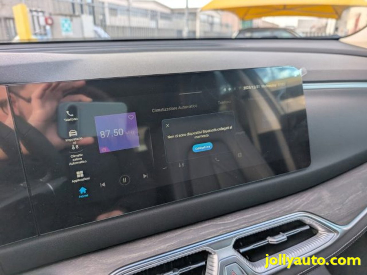 Dfsk E5  1.5 phev Business auto e-cvt (15)