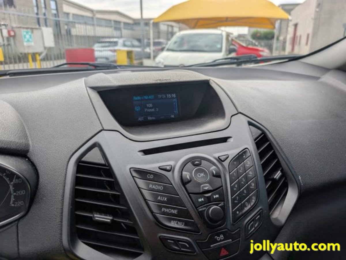 Ford EcoSport 1.5 TDCi 95 CV Titanium S (12)