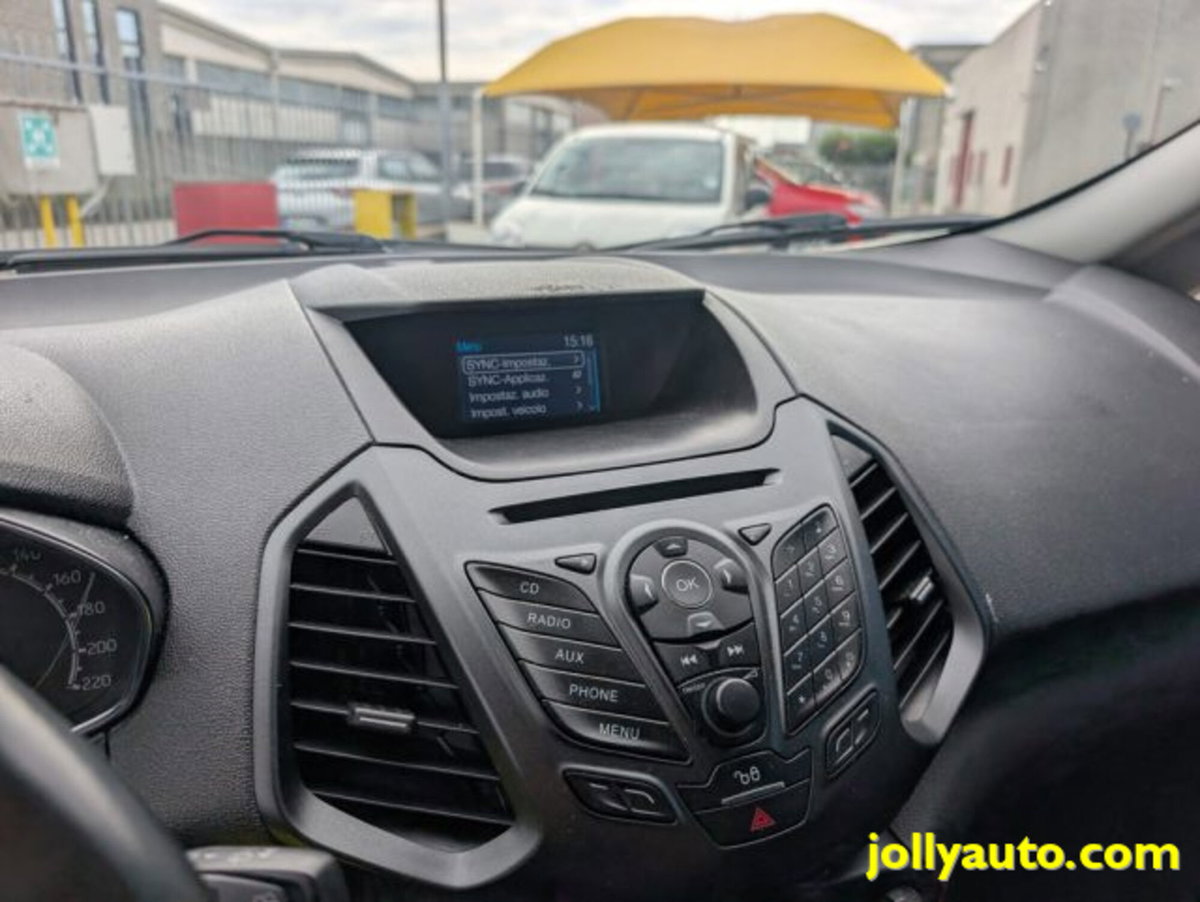 Ford EcoSport 1.5 TDCi 95 CV Titanium S (14)