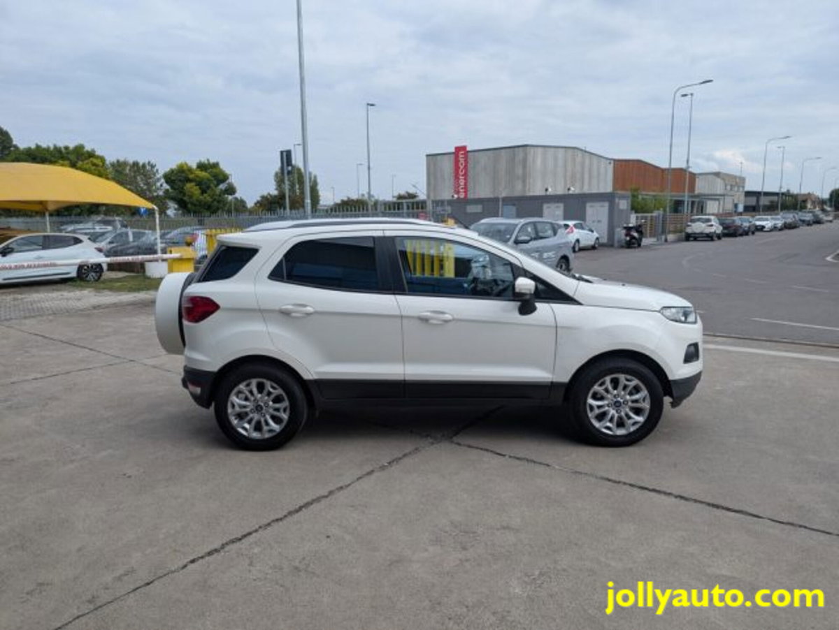 Ford EcoSport 1.5 TDCi 95 CV Titanium S (4)
