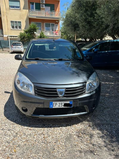 Dacia Sandero 1.2 16V Embleme usata