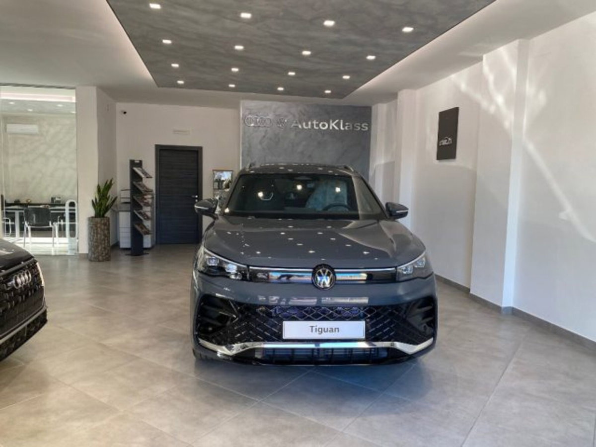 Volkswagen Tiguan Allspace 2.0 tdi R-Line 150cv dsg (2)