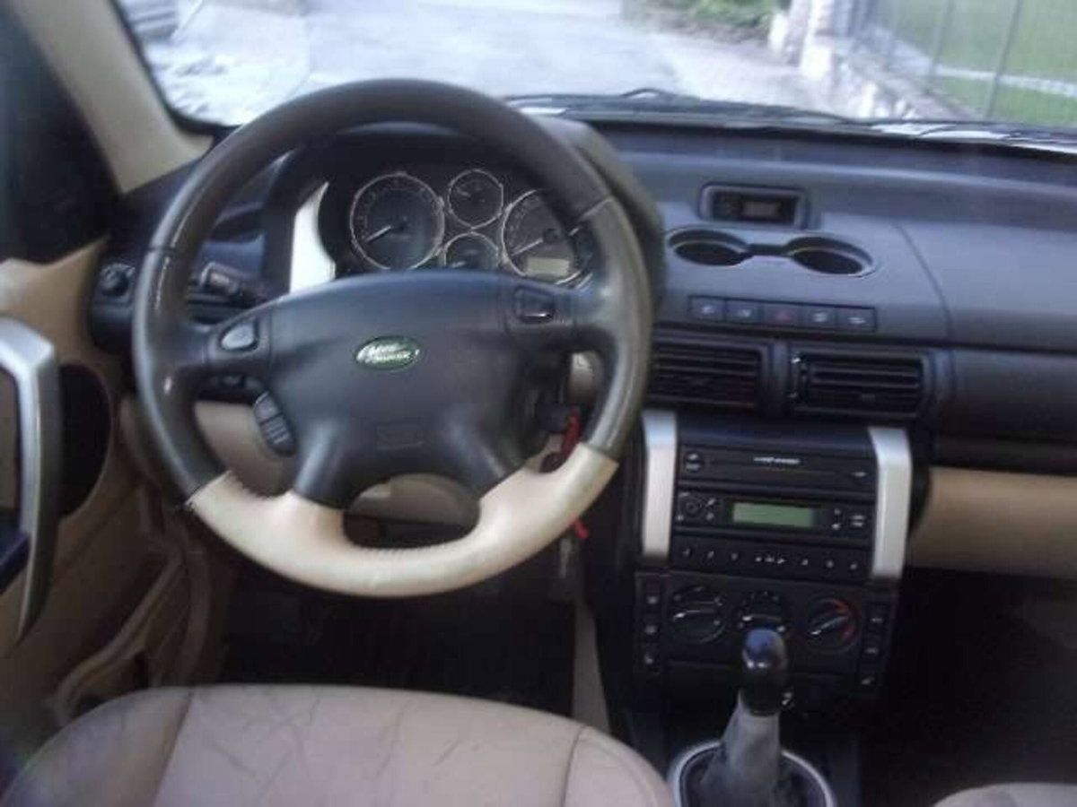 Land Rover Freelander 2.0 Td4 16V cat S.W. HSE (10)