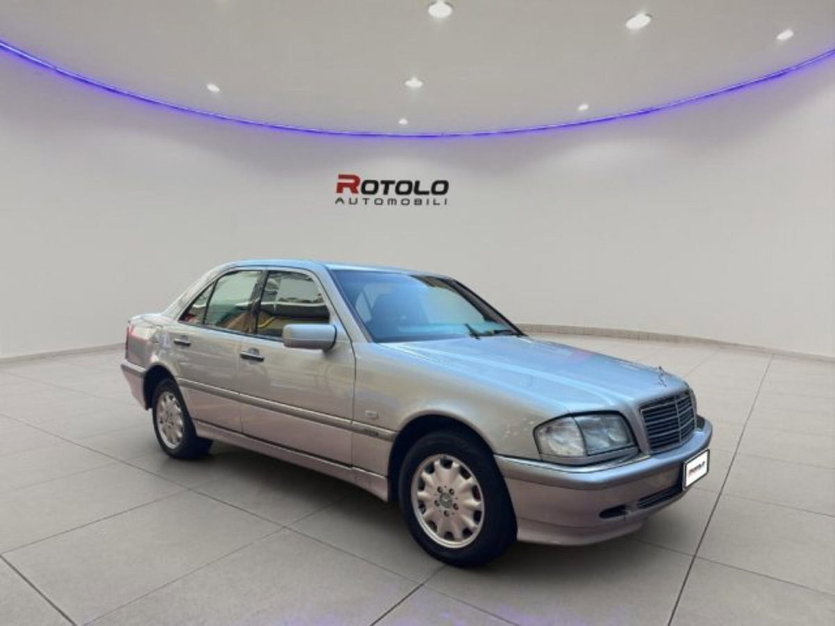 Mercedes-Benz Classe C 180 cat Elegance (3)