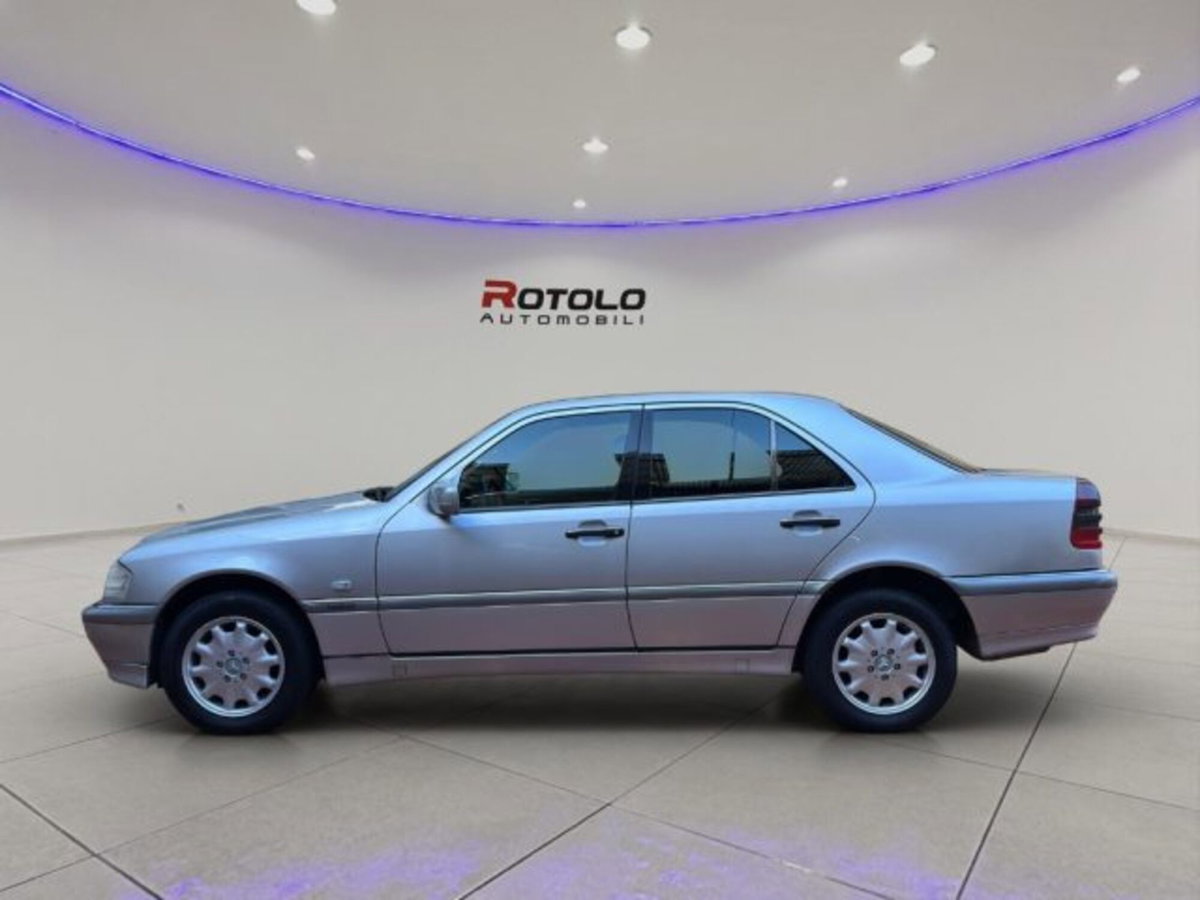 Mercedes-Benz Classe C 180 cat Elegance (4)