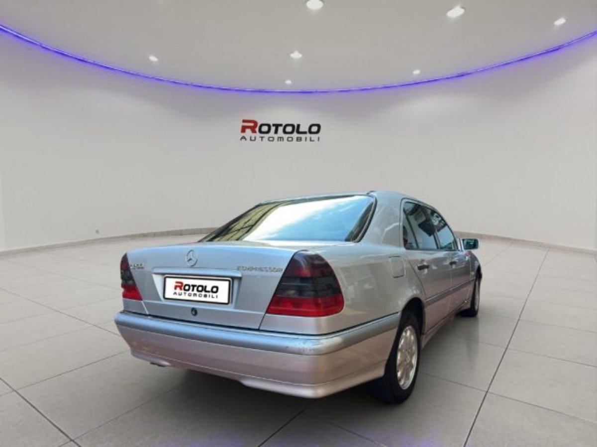 Mercedes-Benz Classe C 180 cat Elegance (6)