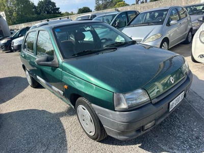 Renault Clio cat 5 porte Oasis usata