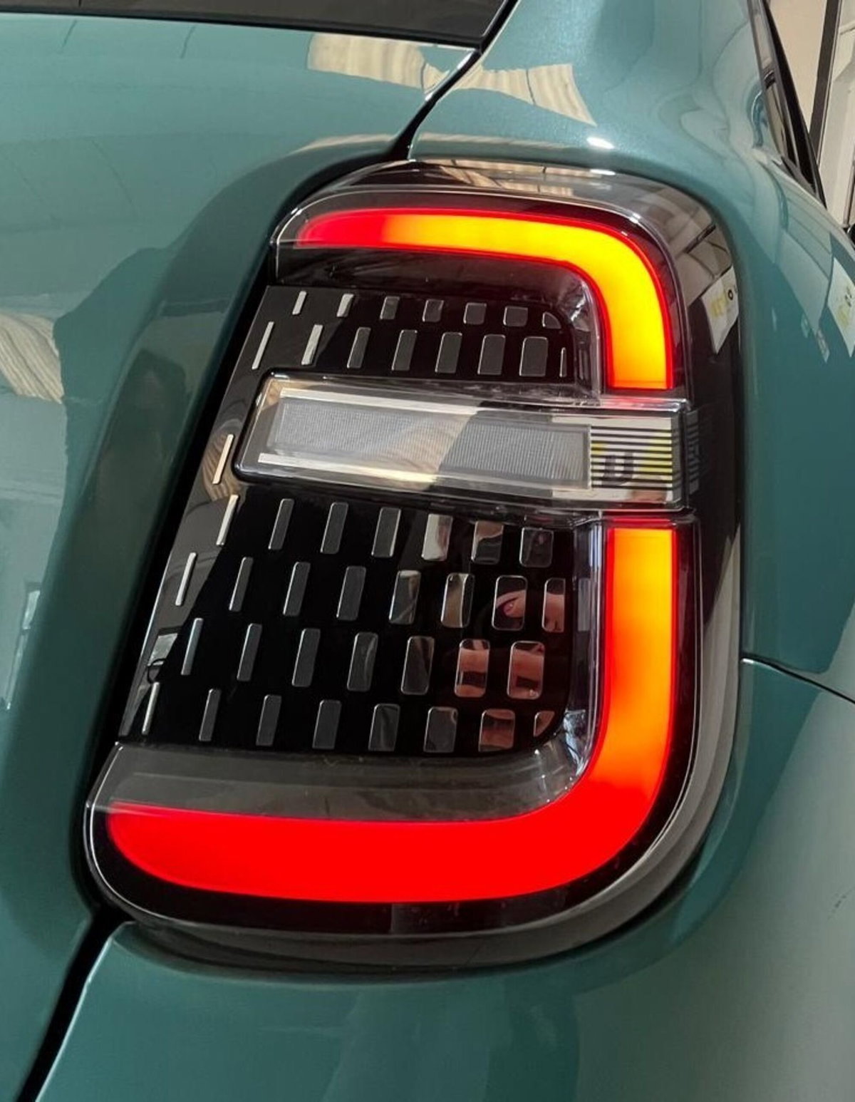 Fiat 600 1.2 hybrid 110cv auto (15)