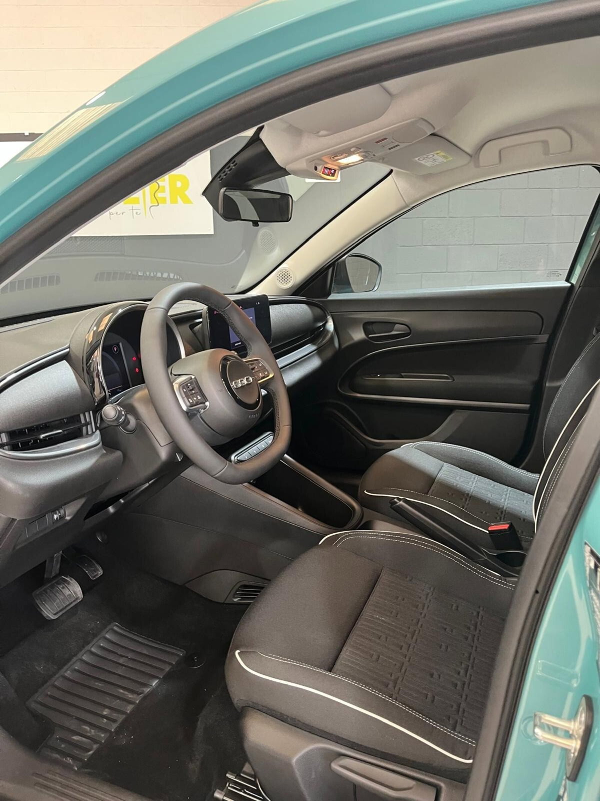 Fiat 600 1.2 hybrid 110cv auto (16)
