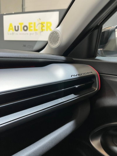 Jeep Avenger 1.2 turbo Summit fwd 100cv (20)