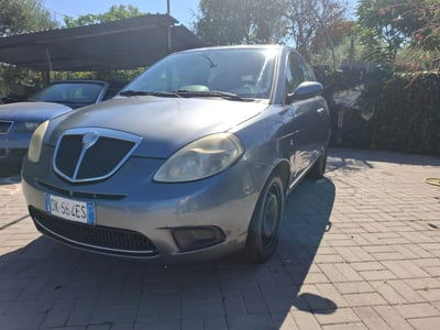 Lancia Ypsilon 1.3 MJT 75 CV Argento