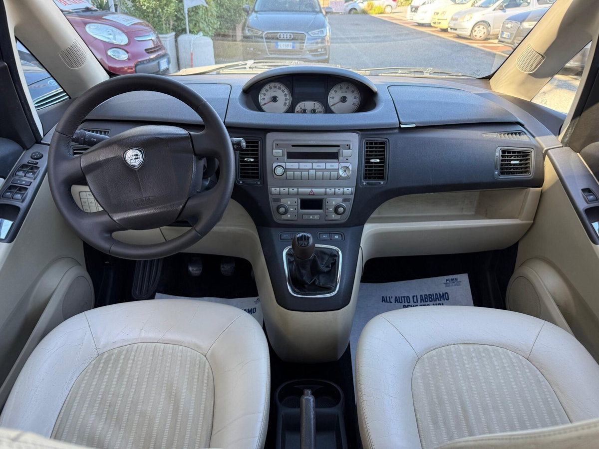 Lancia Musa Multijet 16V Platino (7)