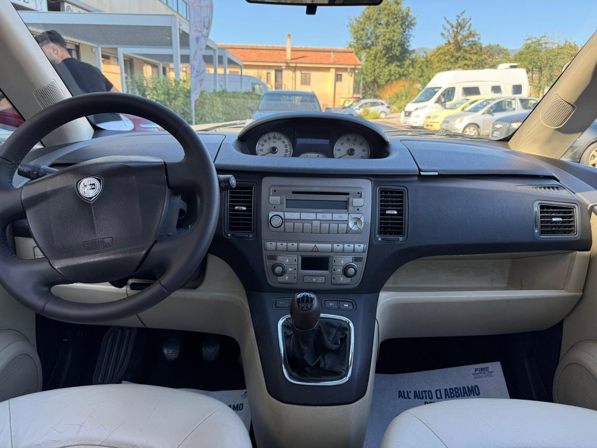 Lancia Musa Multijet 16V Platino (9)