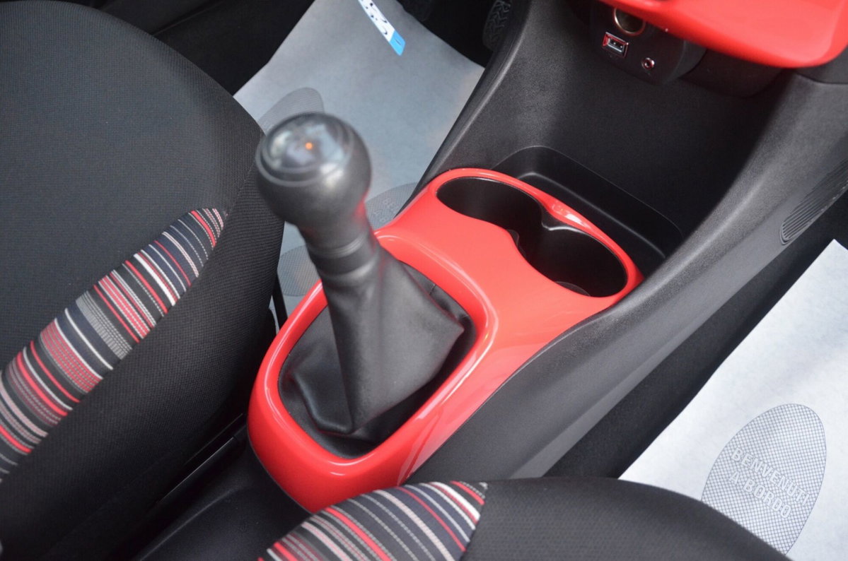 Citroen C1 Airscape C1 Airscape 1.2 VTi 82 5 porte Shine (18)