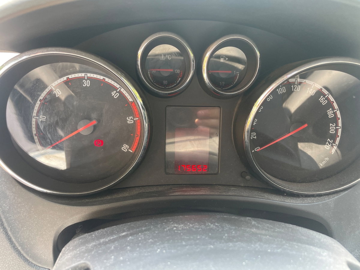 Opel Meriva 1.3 CDTI 95CV ecoFLEStart&Stop Cosmo (11)