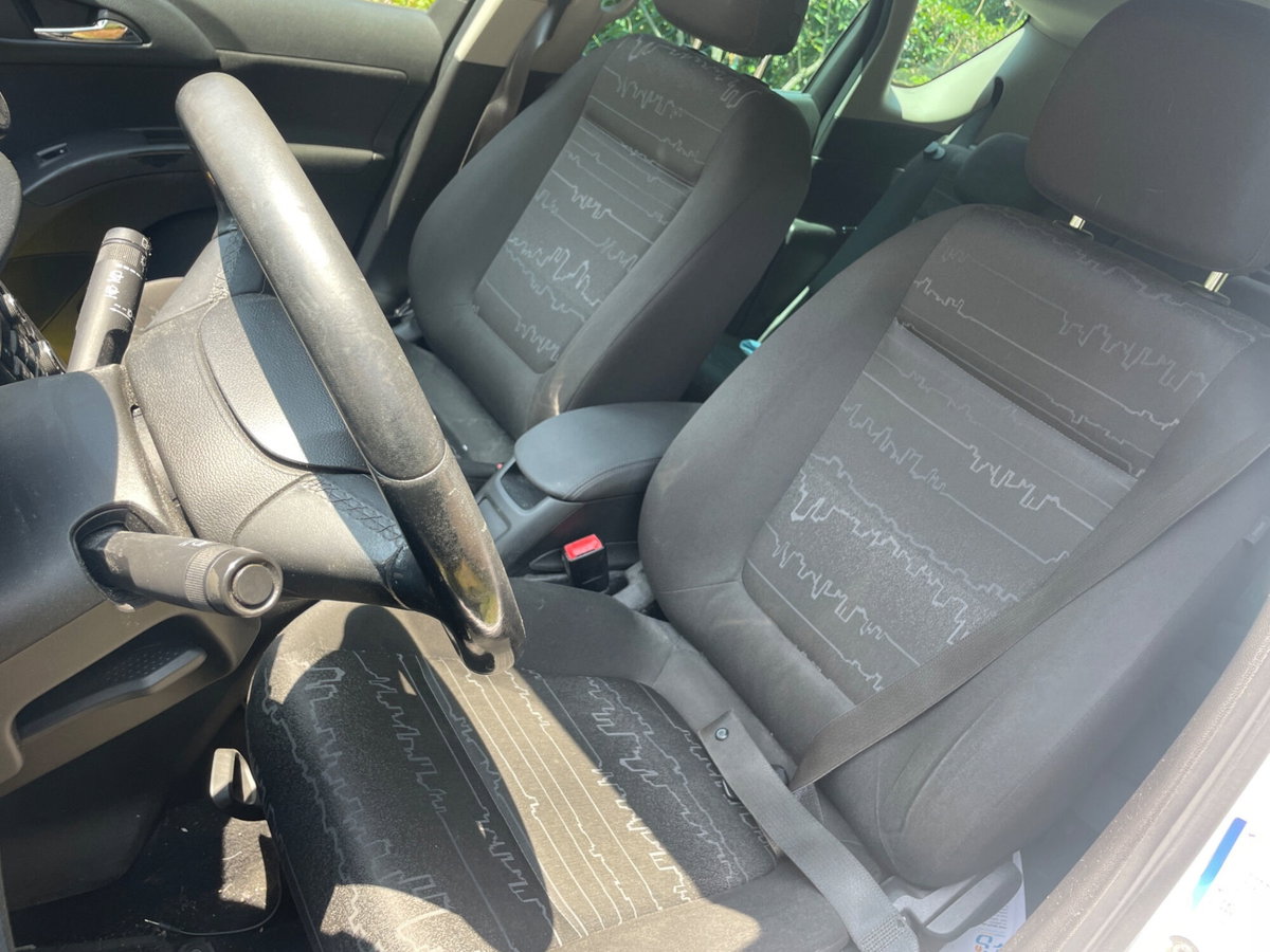 Opel Meriva 1.3 CDTI 95CV ecoFLEStart&Stop Cosmo (14)