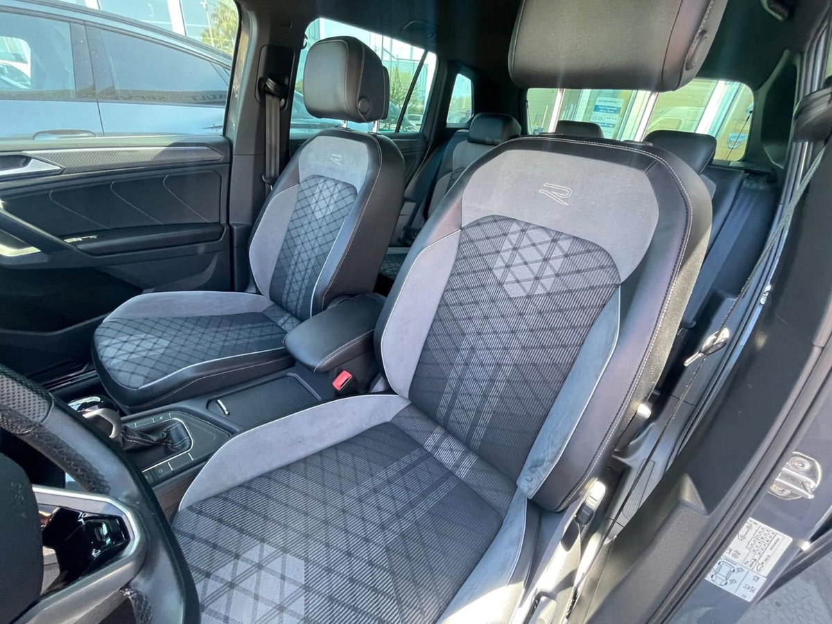 Volkswagen Tiguan 2.0 TDI 150 CV SCR DSG 4MOTION R-Line (4)