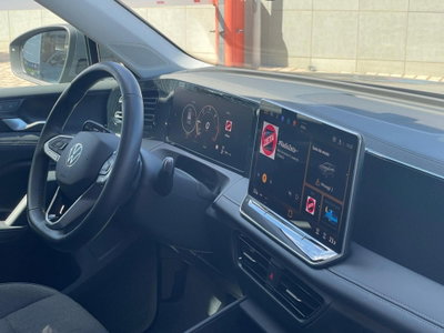 Volkswagen Tiguan 2.0 tdi Edition 150cv dsg (7)
