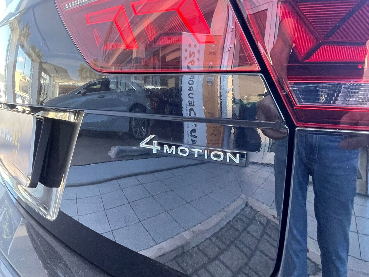 Volkswagen Tiguan 2.0 TDI 150 CV SCR DSG 4MOTION Elegance (8)