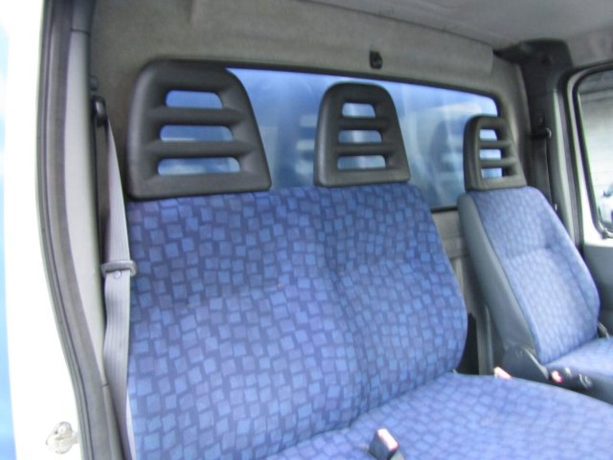 Iveco Daily Telaio 35C12P 2.3 Hpi PM-RG Cabinato (12)