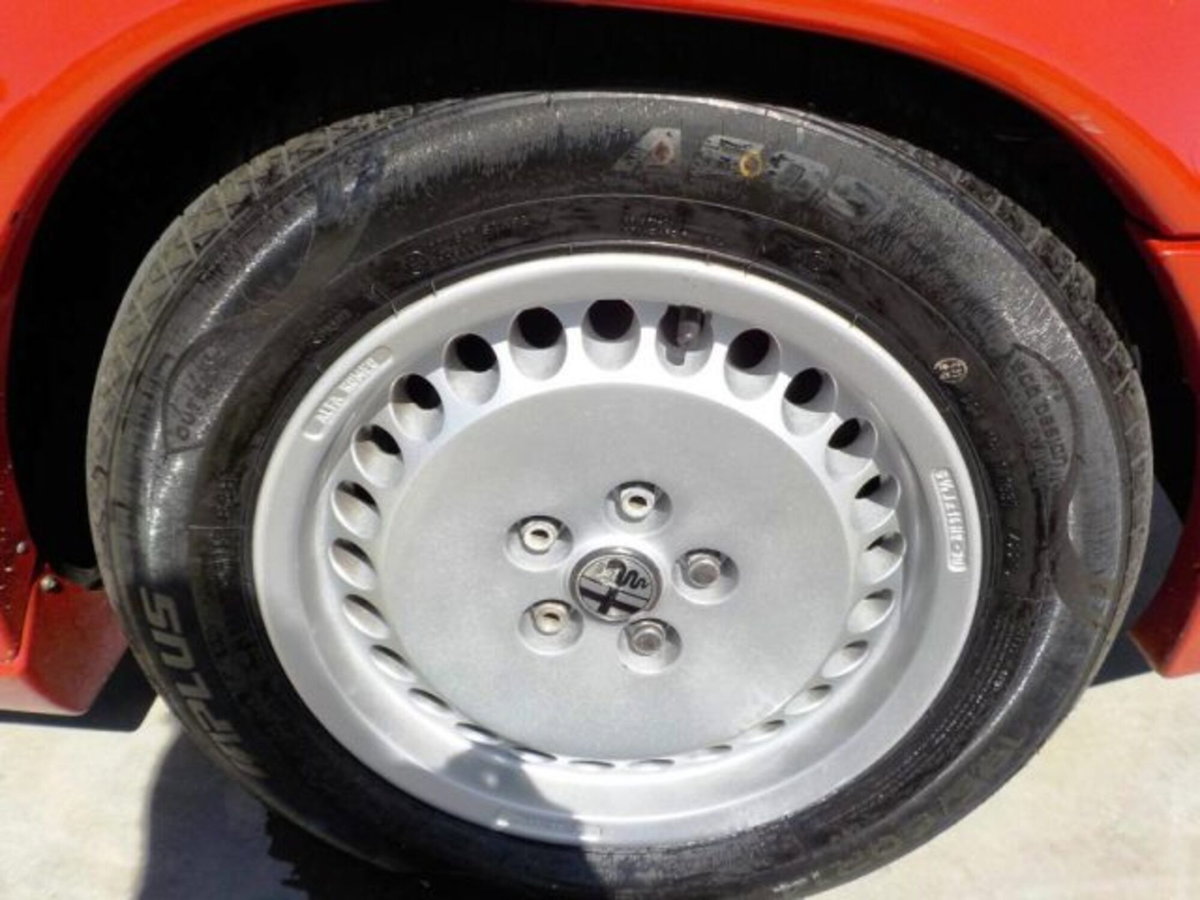 Alfa Romeo 75 1.8i turbo America (17)