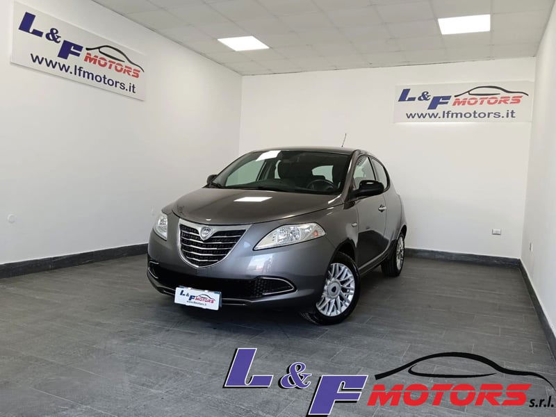 Lancia Ypsilon 1.2 69 CV 5 porte Gold