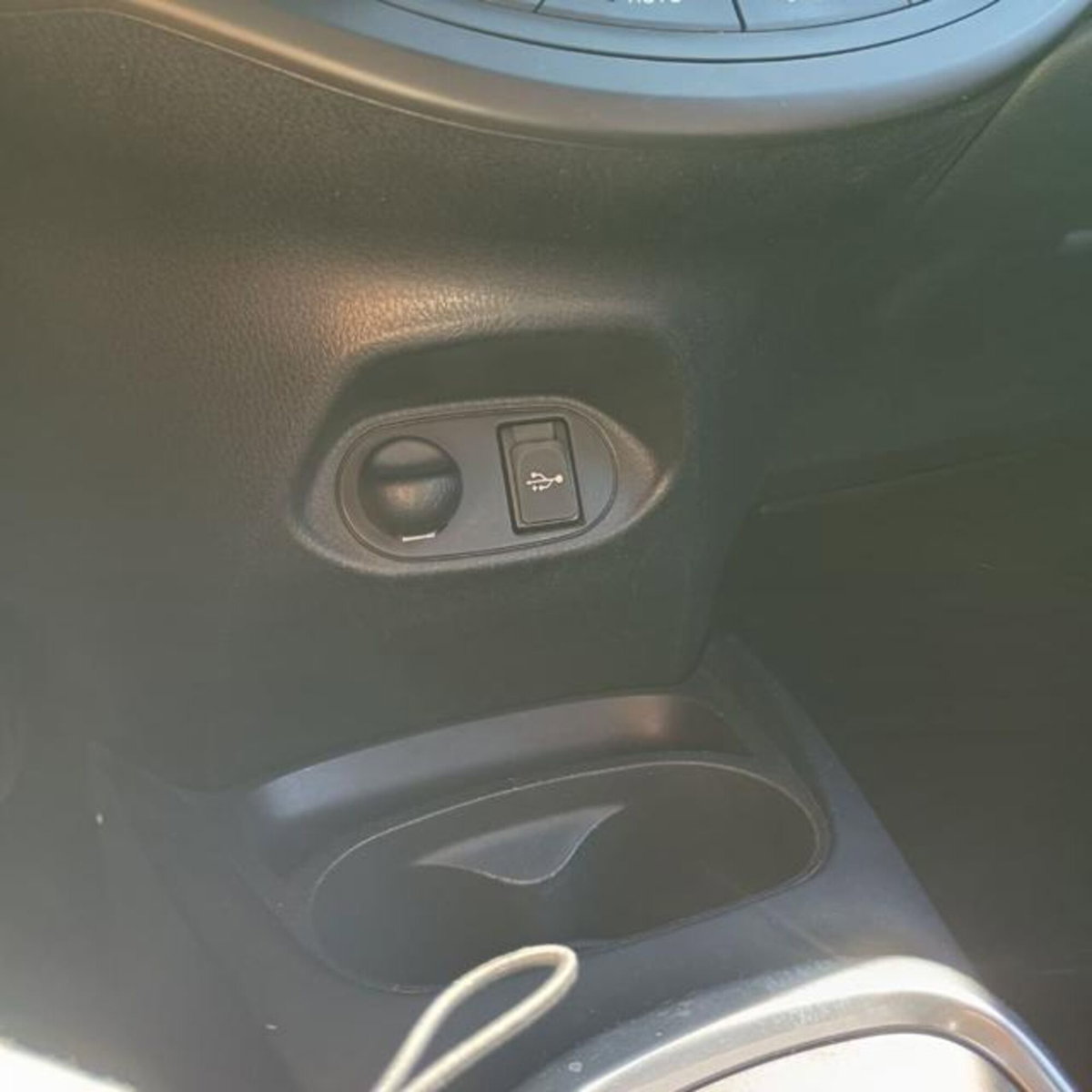 Toyota Yaris 1.5 Hybrid 5 porte Cool (16)