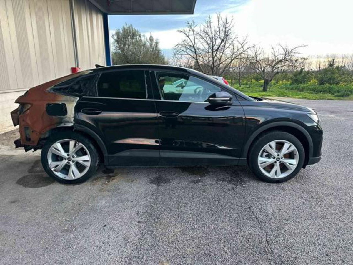 Audi Q4 Q4 40 e-tron Business Advanced (7)