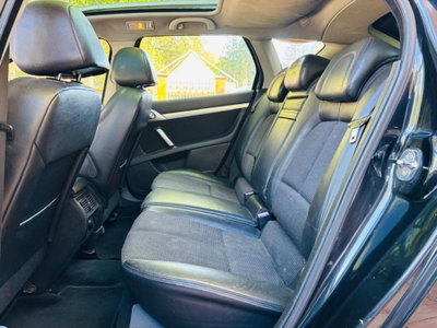 Peugeot 407 SW 2.2 HDi Ciel Tecno (12)