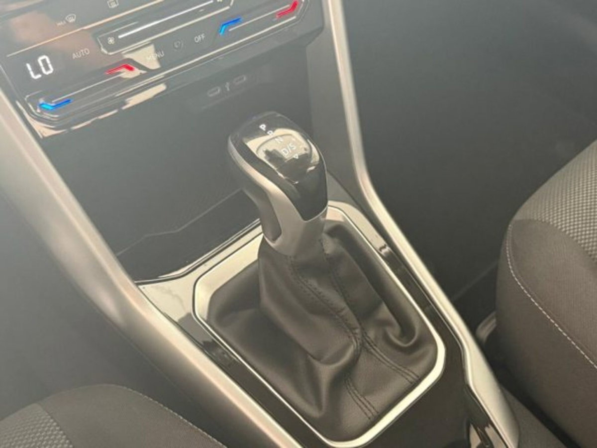 Volkswagen T-Roc 1.5 tsi Life dsg (15)