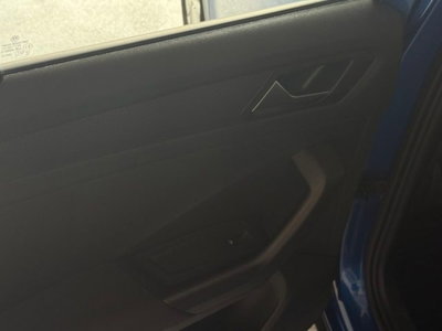 Volkswagen T-Roc 1.5 tsi Life dsg (16)