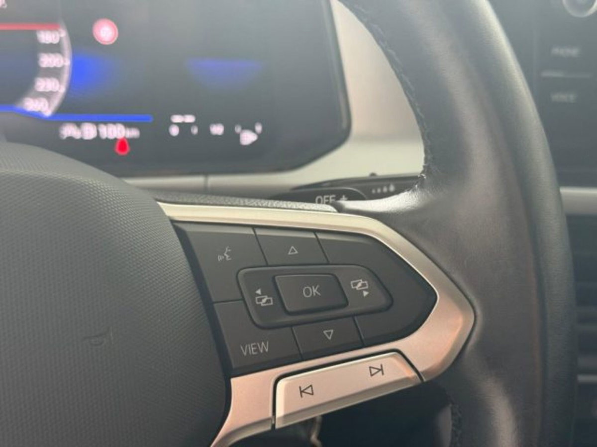 Volkswagen T-Roc 1.5 tsi Life dsg (18)