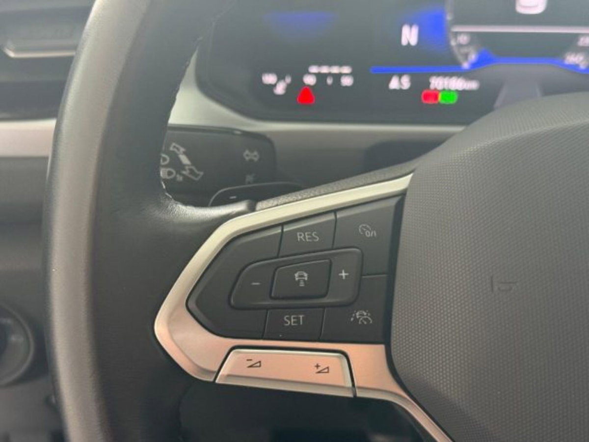 Volkswagen T-Roc 1.5 tsi Life dsg (9)
