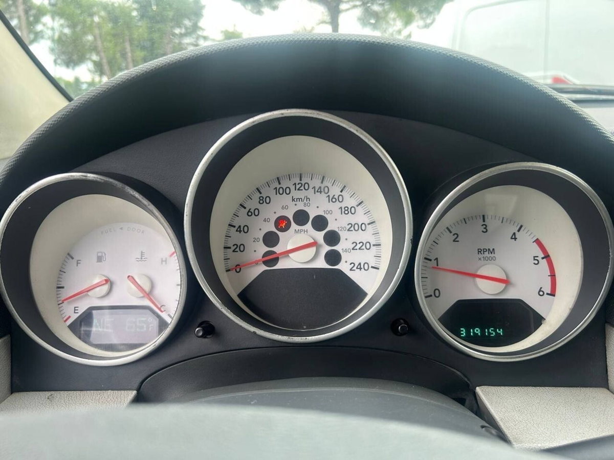 Dodge Caliber 2.0 Turbodiesel SXT Leather (10)