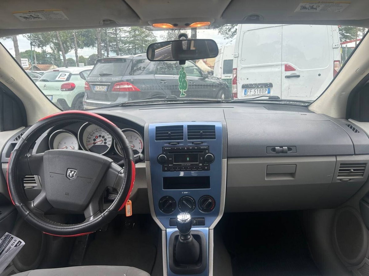 Dodge Caliber 2.0 Turbodiesel SXT Leather (8)