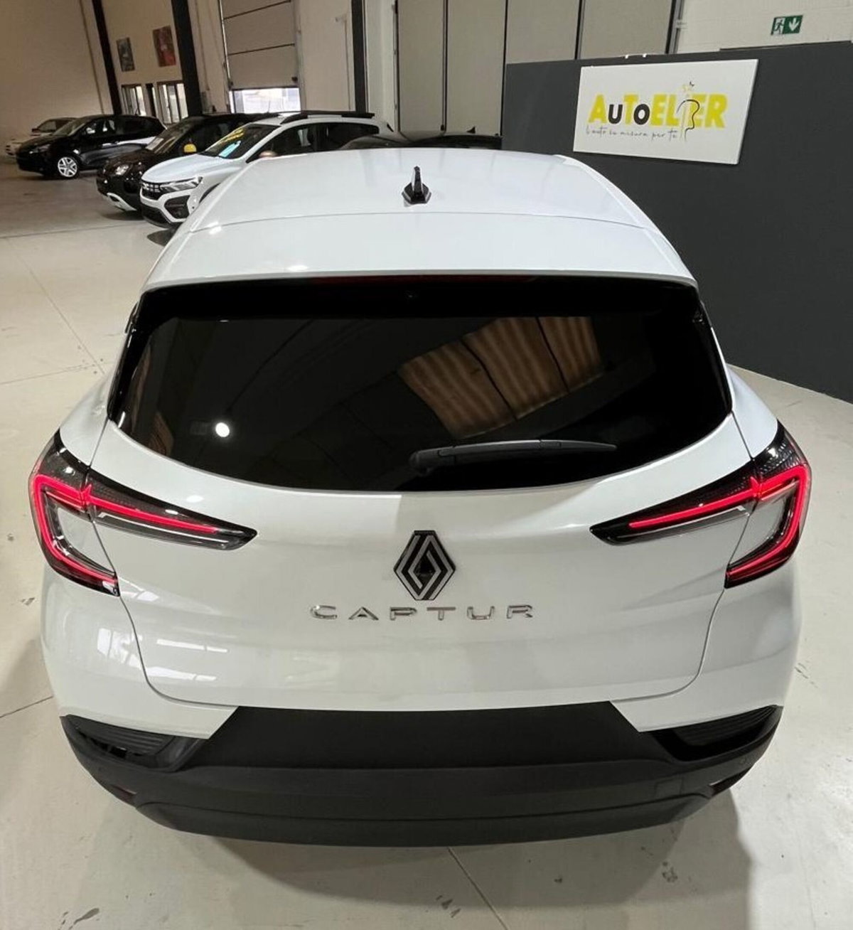 Renault Captur 1.0 eco-g Techno 100cv (10)