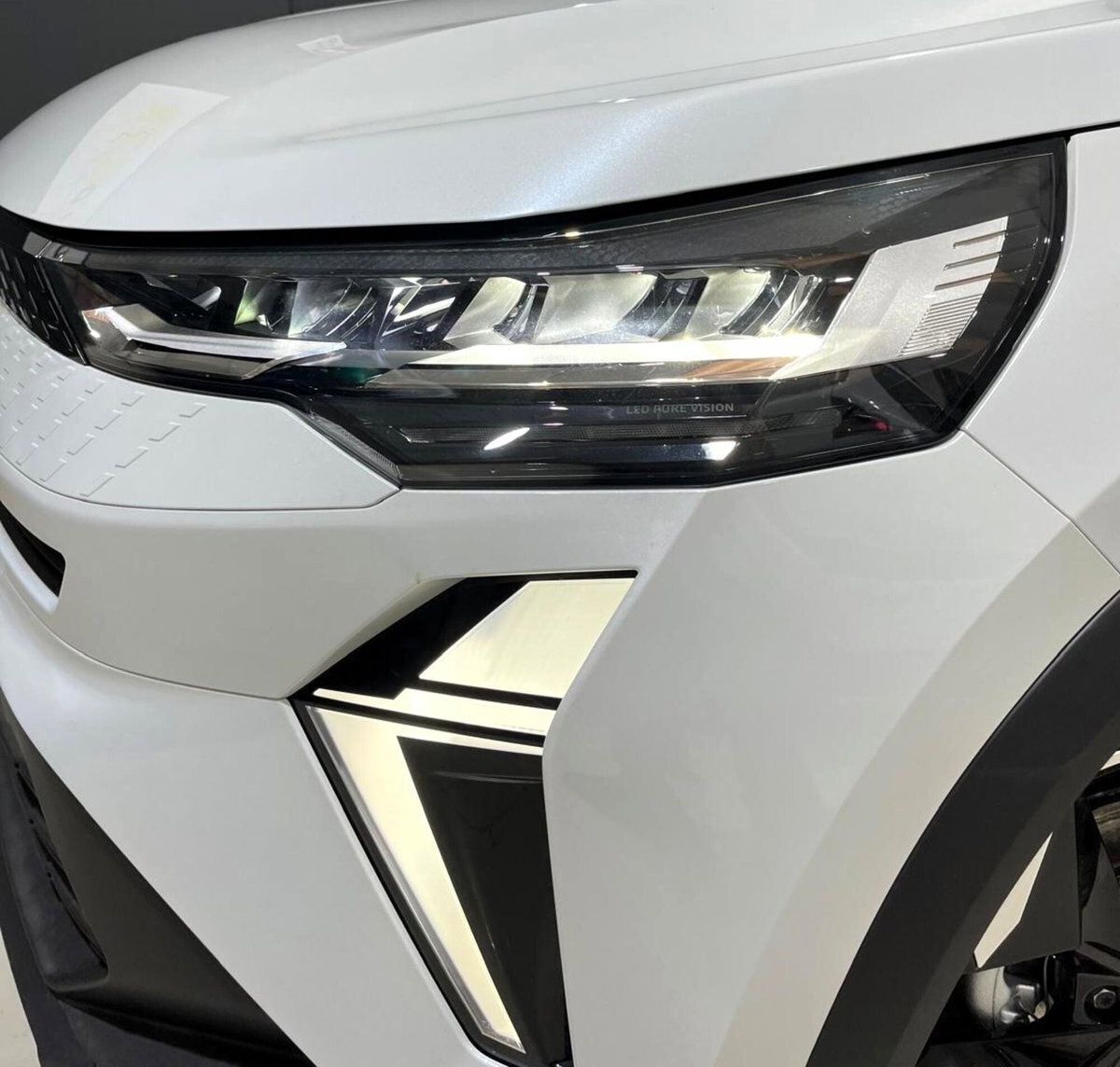 Renault Captur 1.0 eco-g Techno 100cv (15)