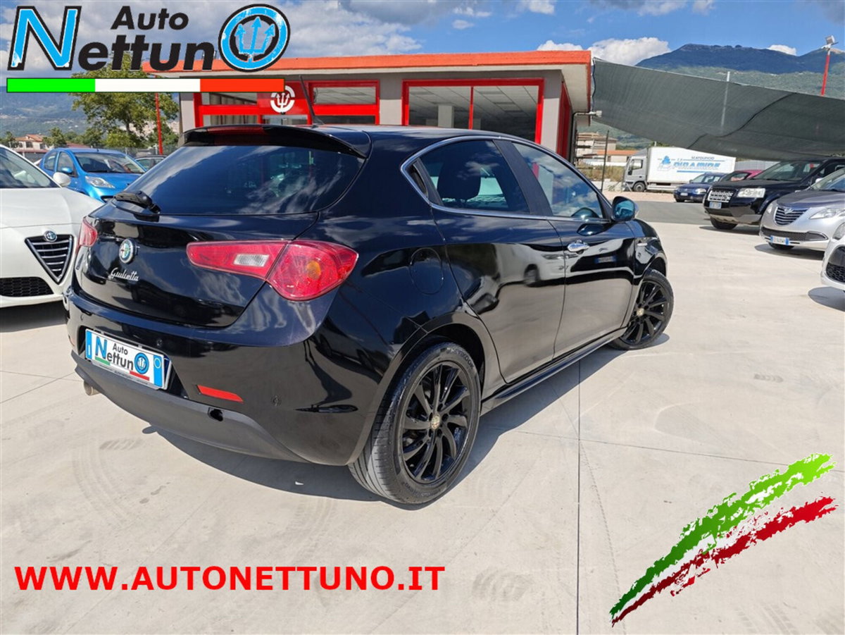 Alfa Romeo Giulietta 1.6 JTDm-2 Exclusive (7)