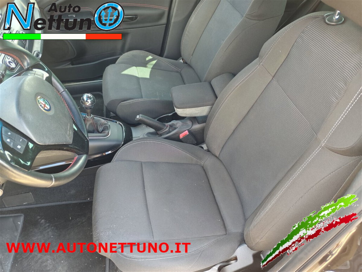 Alfa Romeo Giulietta 1.6 JTDm-2 Exclusive (9)