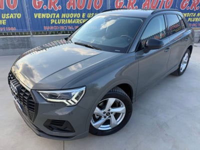 Audi Q3 35 2.0 tdi Identity Black s-tronic usata