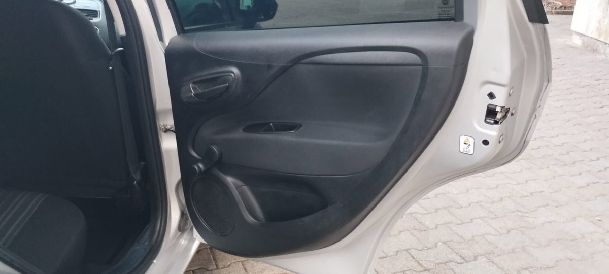 Fiat Punto Evo 1.2 5 porte S&S Dynamic (19)