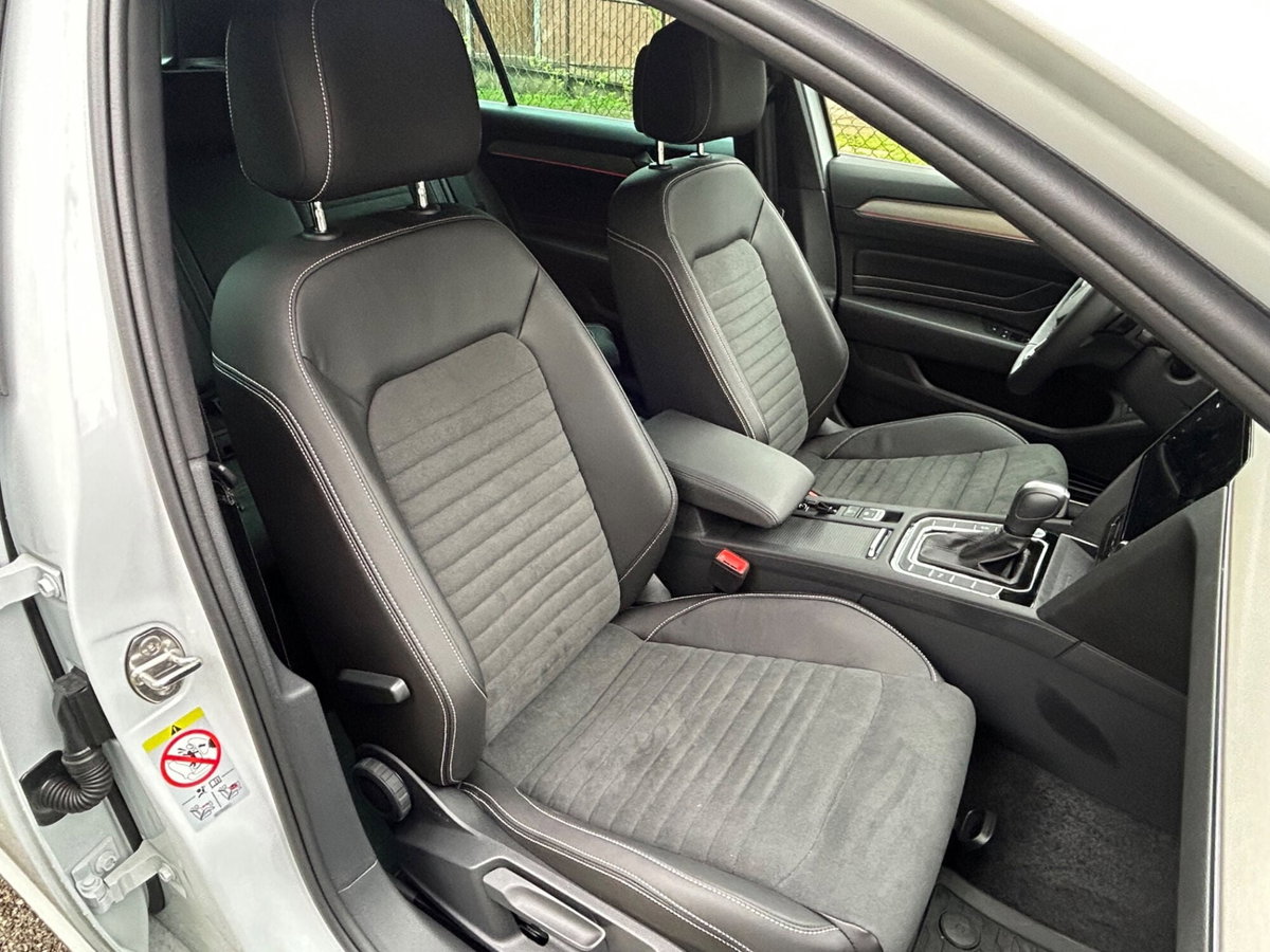 Volkswagen Passat Variant 2.0 TDI SCR 200 CV 4MOTION DSG Executive (11)