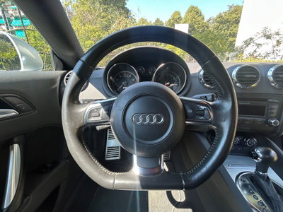 Audi TT Coupé 3.2 V6 quattro (11)
