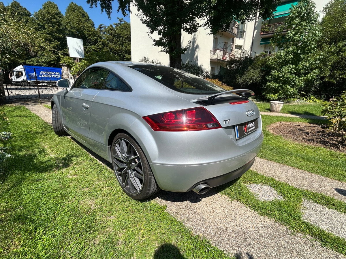 Audi TT Coupé 3.2 V6 quattro (6)